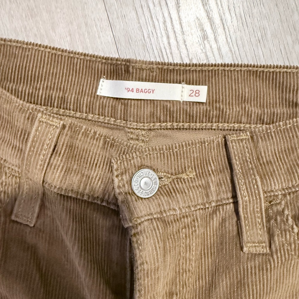 Levi's corduroy brown 94 baggy pants